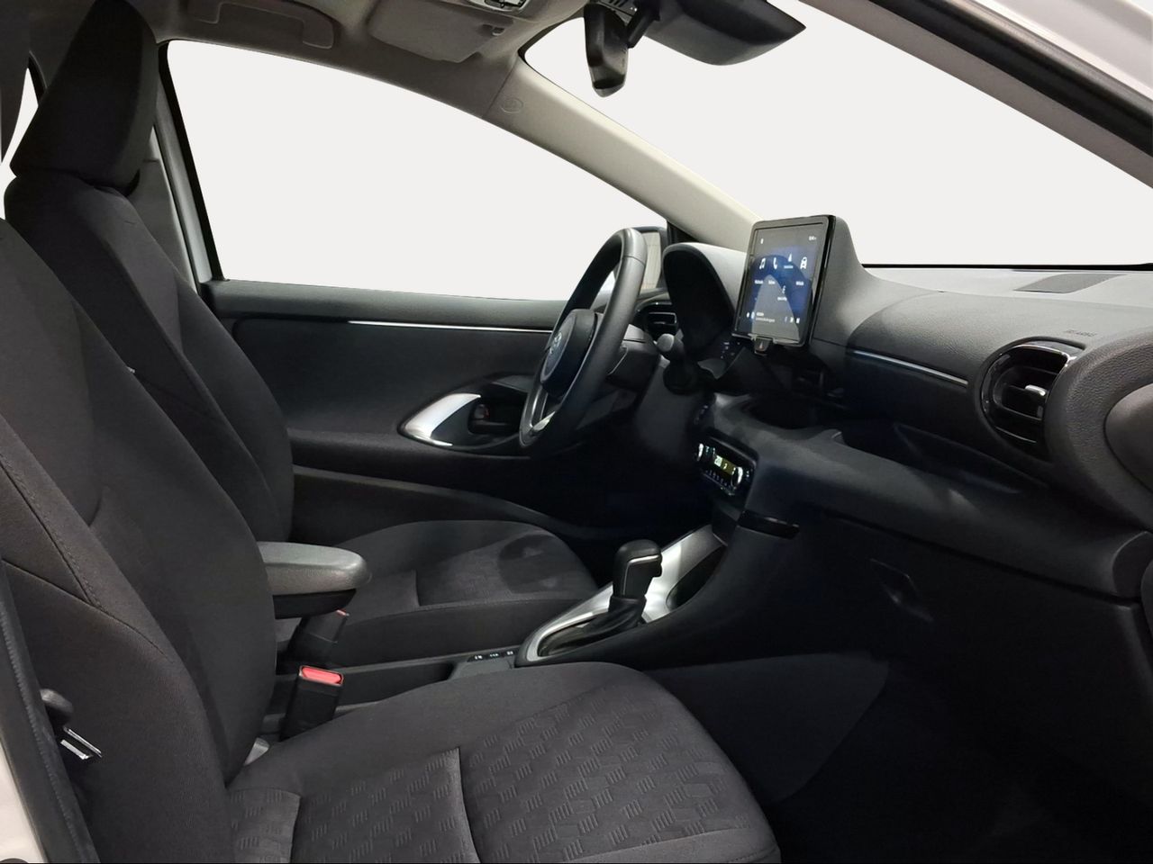 Toyota Yaris 1.5 120H Active Plus  - Foto 7