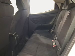 Toyota Yaris 1.5 120H Active Plus  - Foto 12