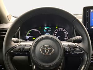 Toyota Yaris 1.5 120H Active Plus  - Foto 14