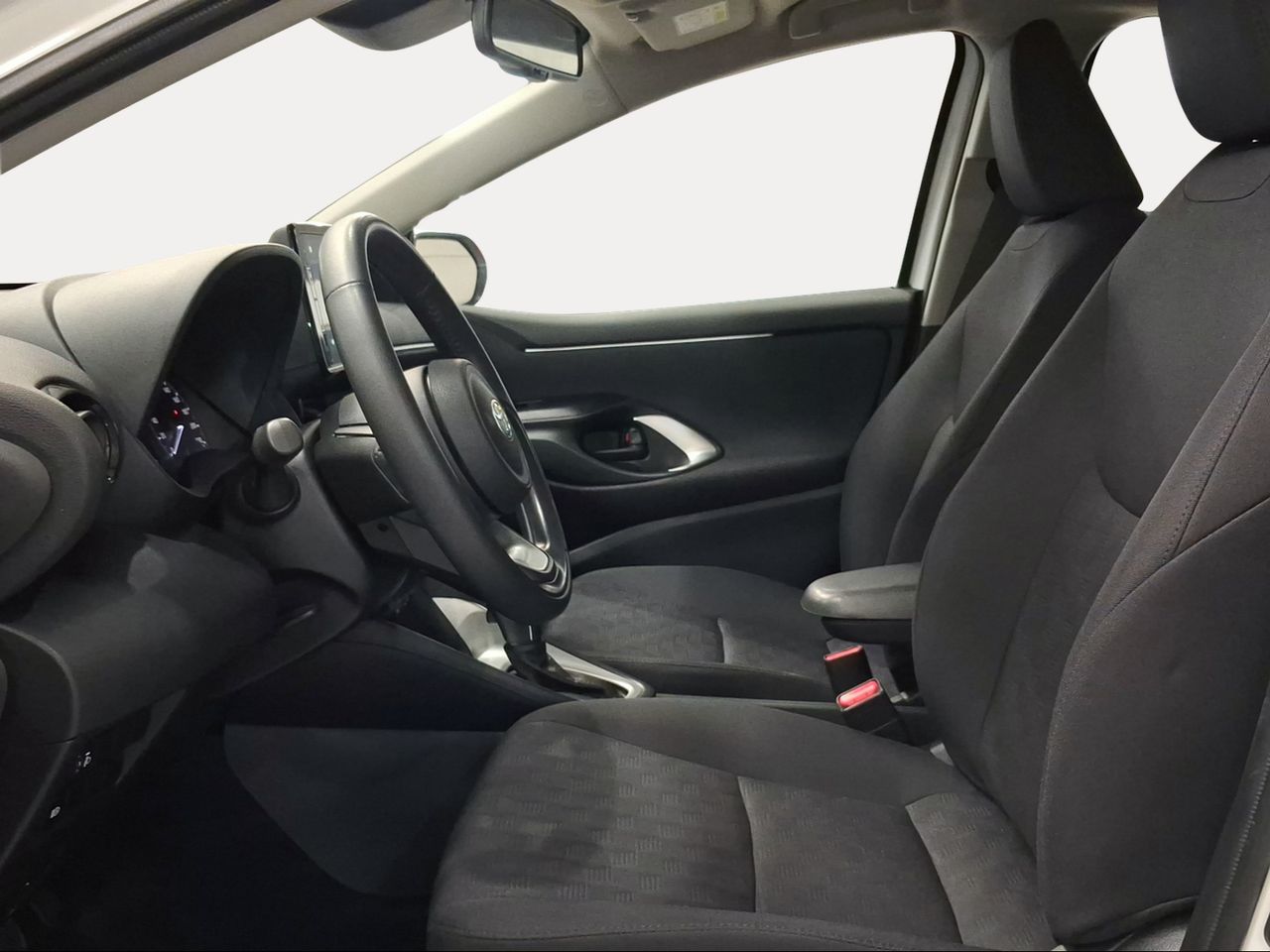 Toyota Yaris 1.5 120H Active Plus  - Foto 13