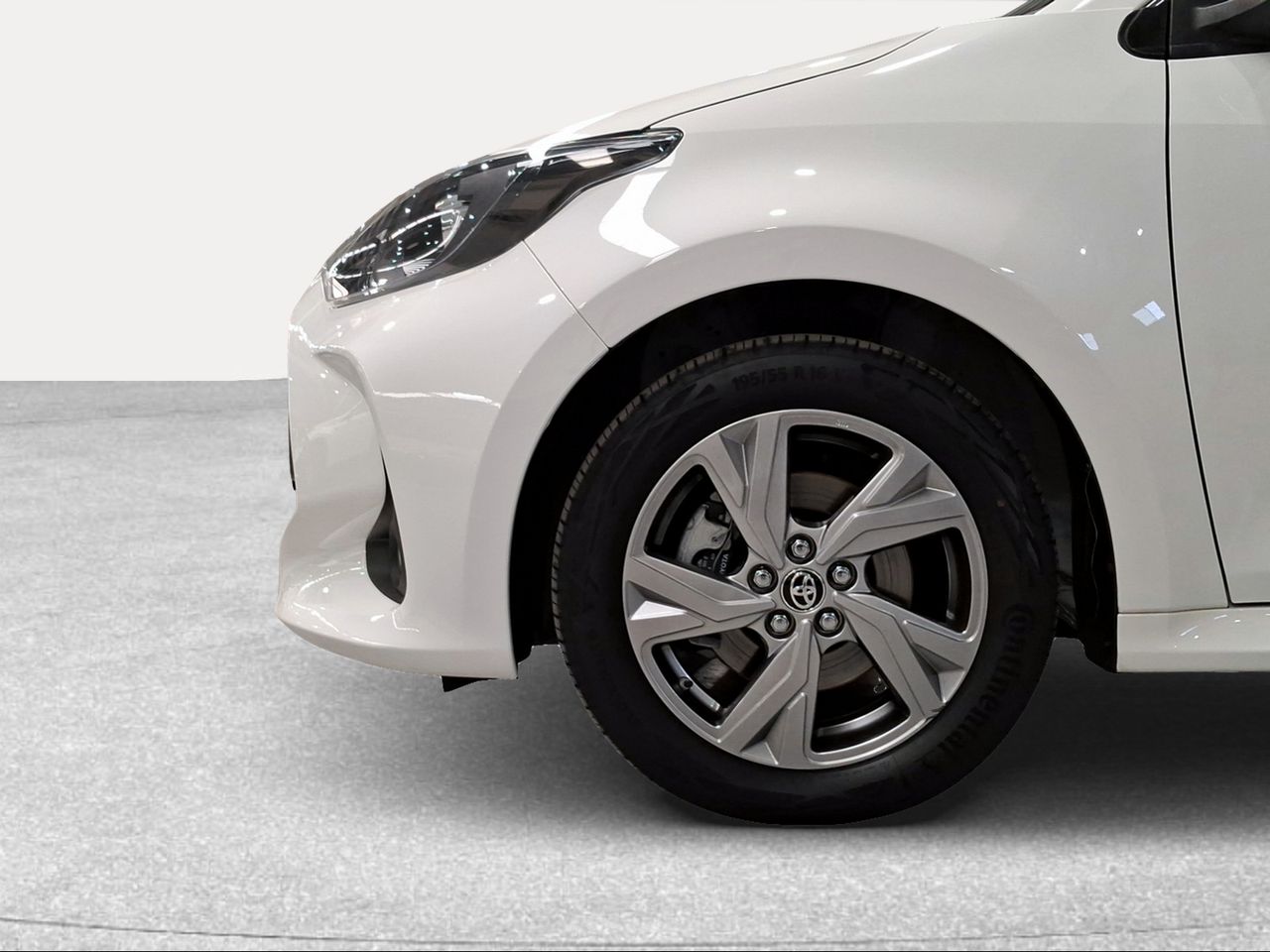 Toyota Yaris 1.5 120H Active Plus  - Foto 17