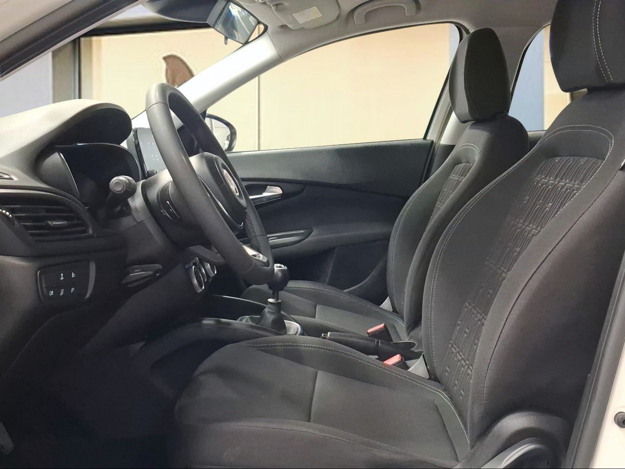 Fiat Tipo HB Diesel 1.6 97kW (130CV) manual  - Foto 10