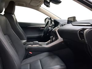 Lexus NX 2.5 300h Premium 2WD  - Foto 7