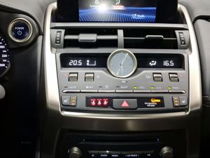 Lexus NX 2.5 300h Premium 2WD  - Foto 15