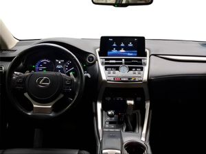Lexus NX 2.5 300h Premium 2WD  - Foto 9