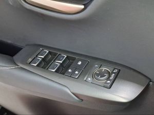 Lexus NX 2.5 300h Premium 2WD  - Foto 18