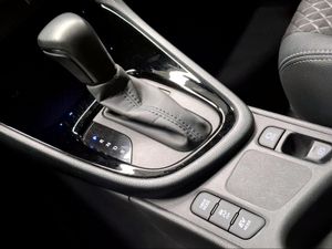 Toyota Yaris 1.5 120H Style  - Foto 24