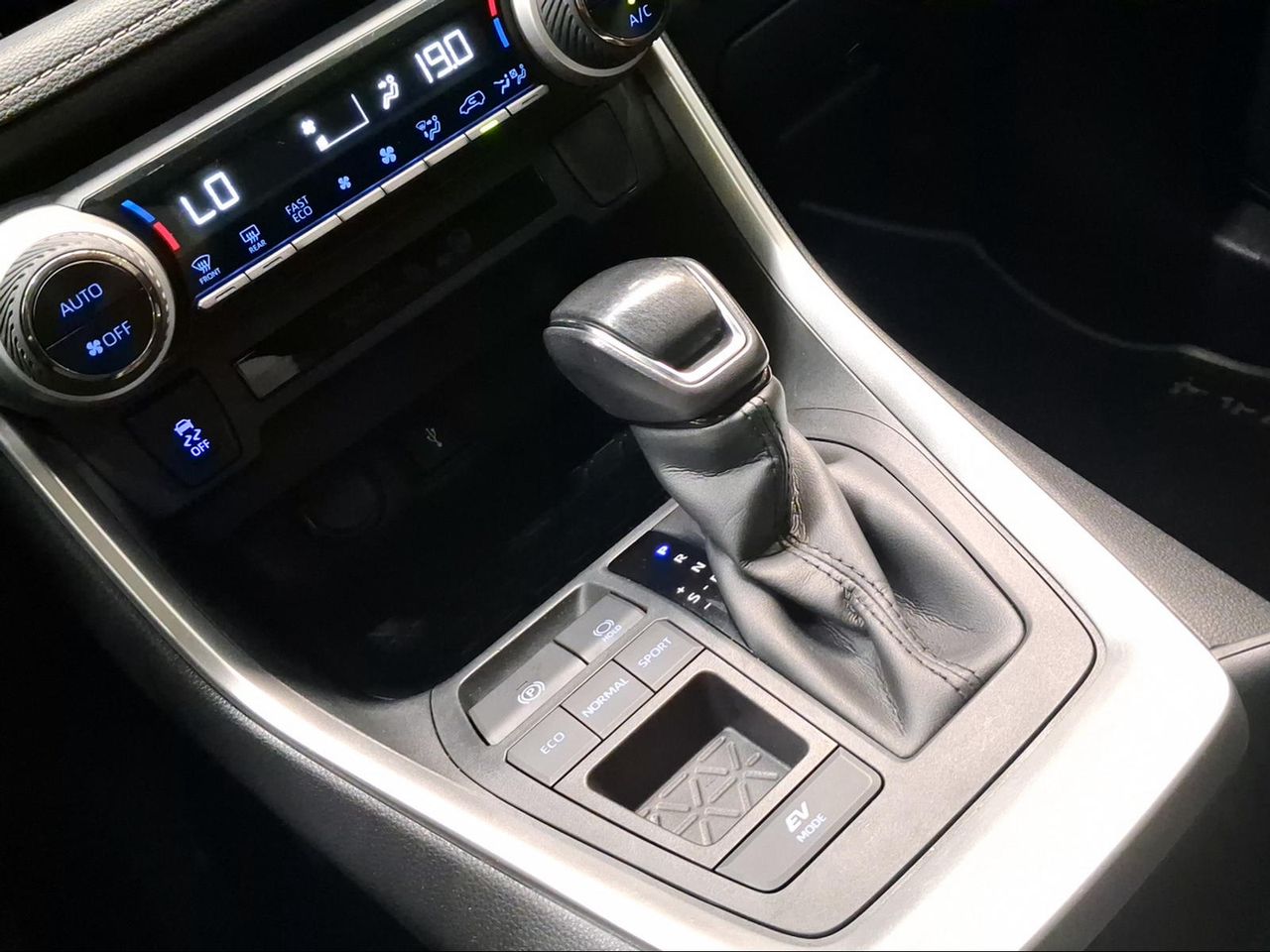 Toyota Rav4 2.5l 220H Advance  - Foto 24