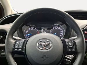 Toyota Yaris 1.5 110 Active  - Foto 14
