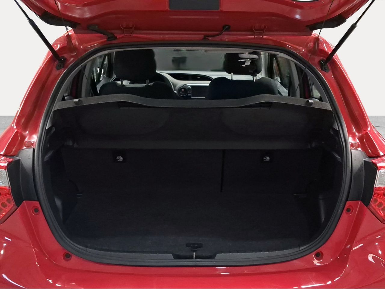 Toyota Yaris 1.5 110 Active  - Foto 11