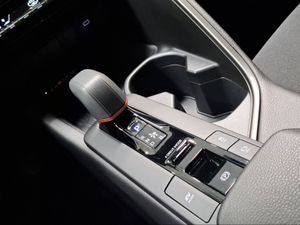 Toyota C-HR 1.8 Advance Hybrid 140  - Foto 21