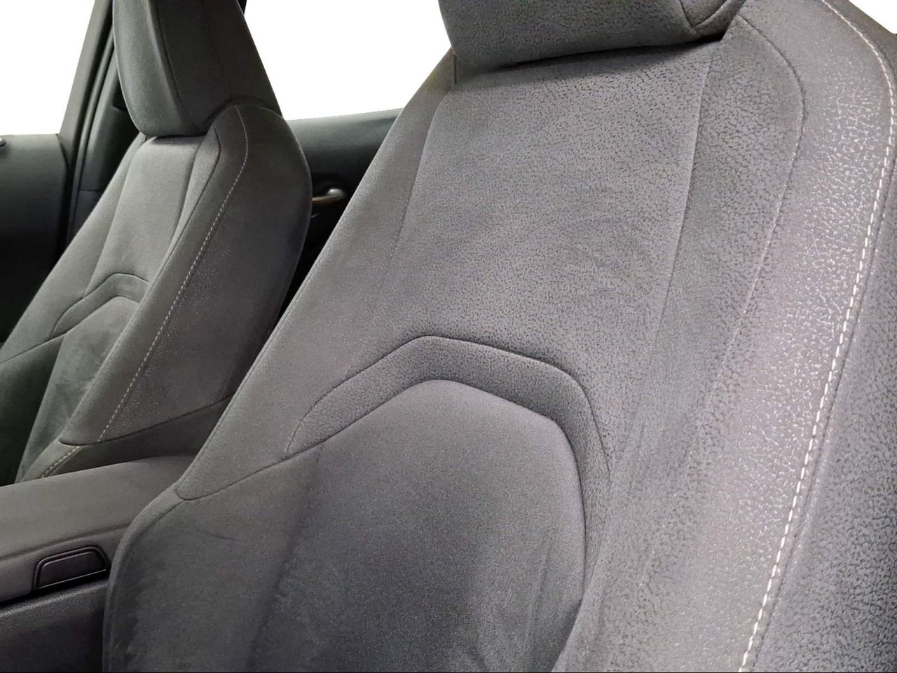Lexus UX 2.0 250h Business  - Foto 18