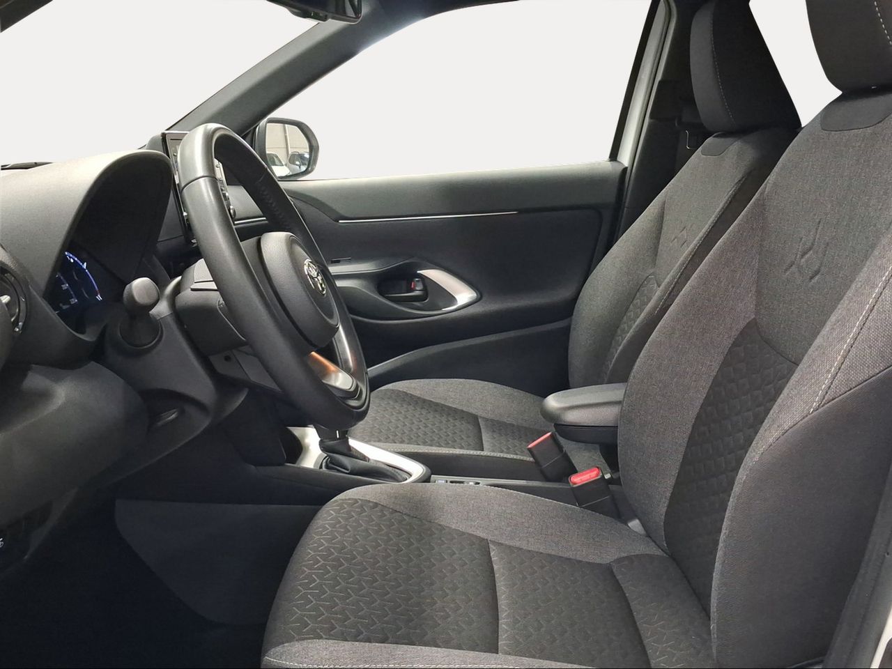 Toyota Yaris Cross 1.5 120H Active Tech  - Foto 13
