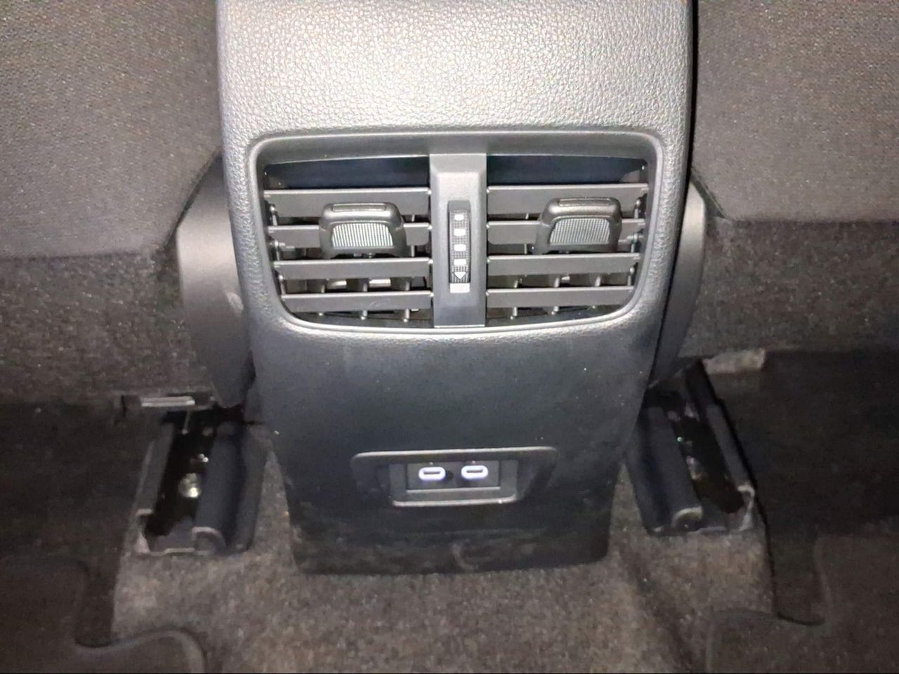 Toyota Corolla Cross Style Hybrid 200  - Foto 25