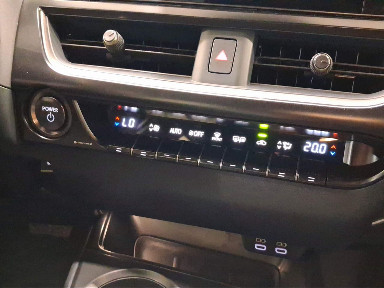 Lexus UX 2.0 300h UX Plus  - Foto 19