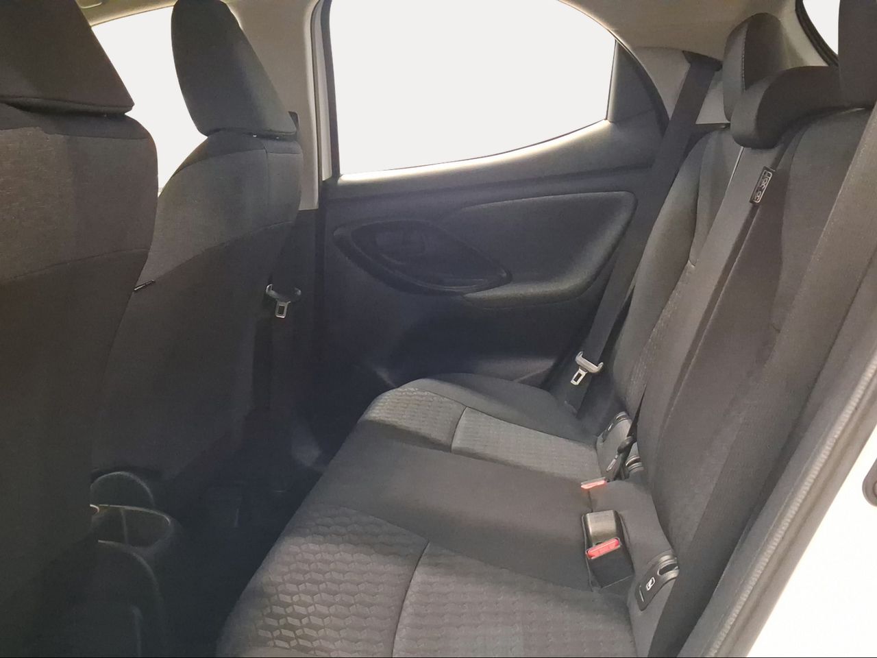 Toyota Yaris 1.5 125 S-Edition  - Foto 12