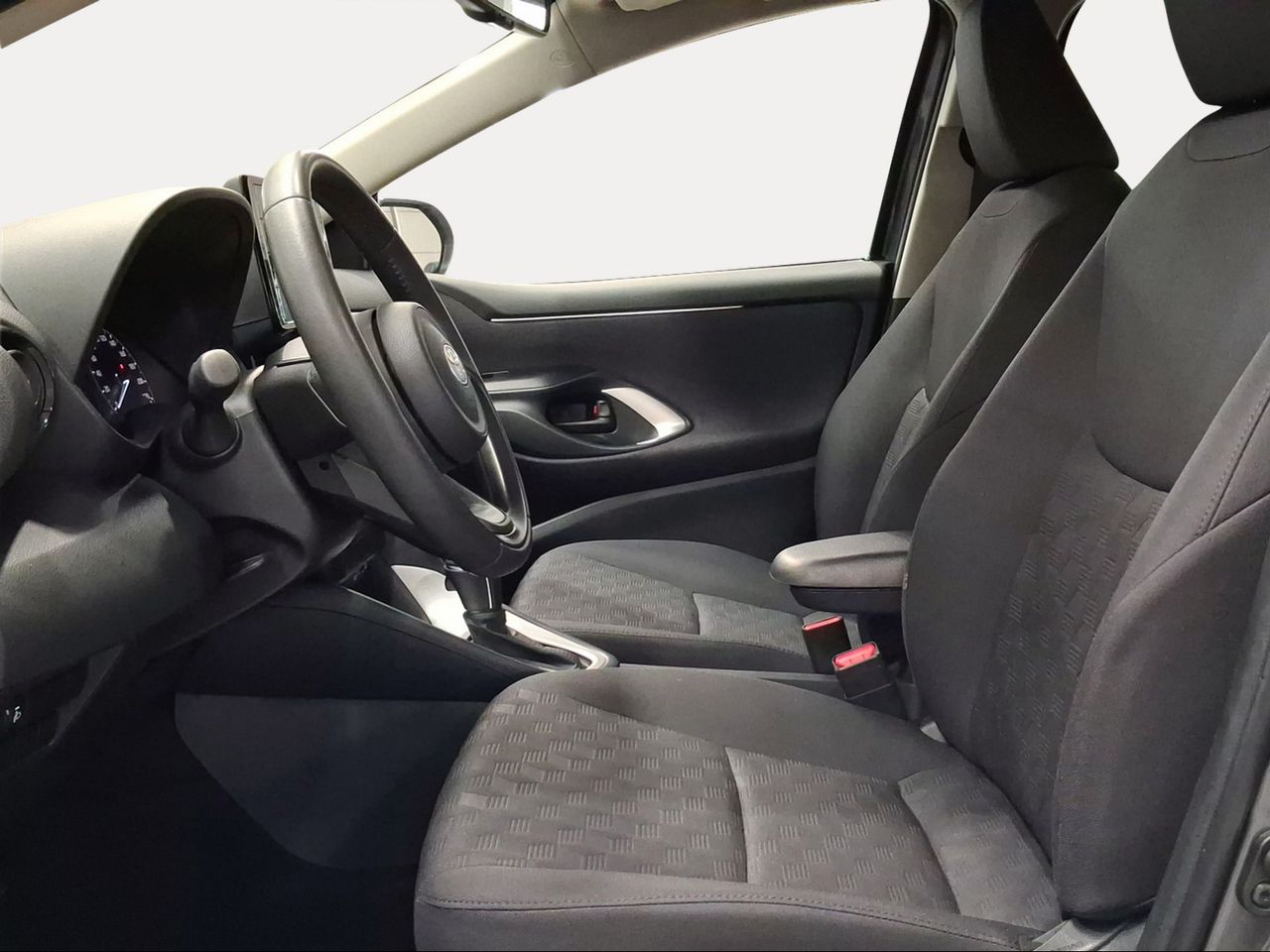 Toyota Yaris 1.5 120H Active Plus  - Foto 13