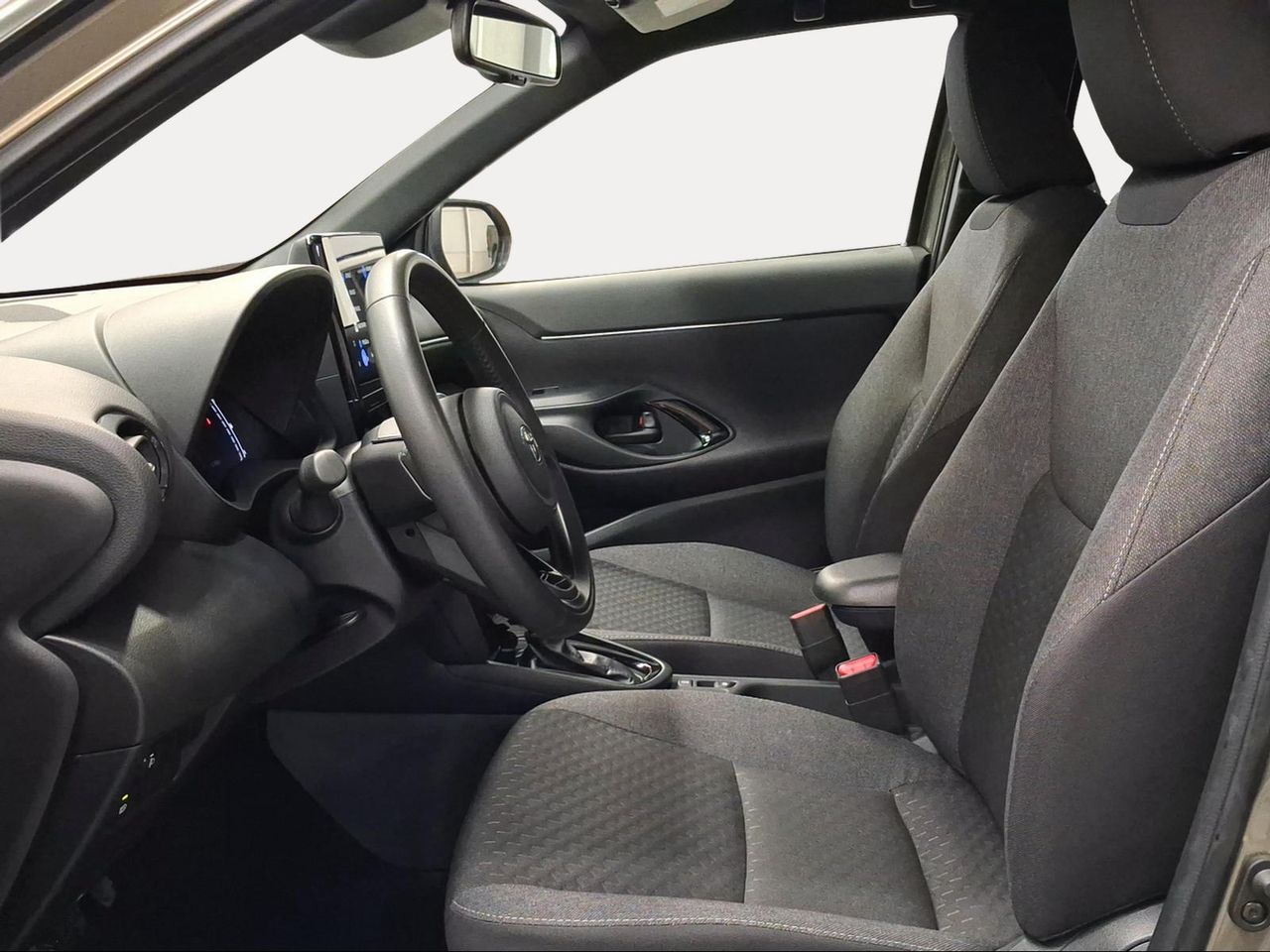 Toyota Yaris Cross 1.5 120H Active Plus  - Foto 13