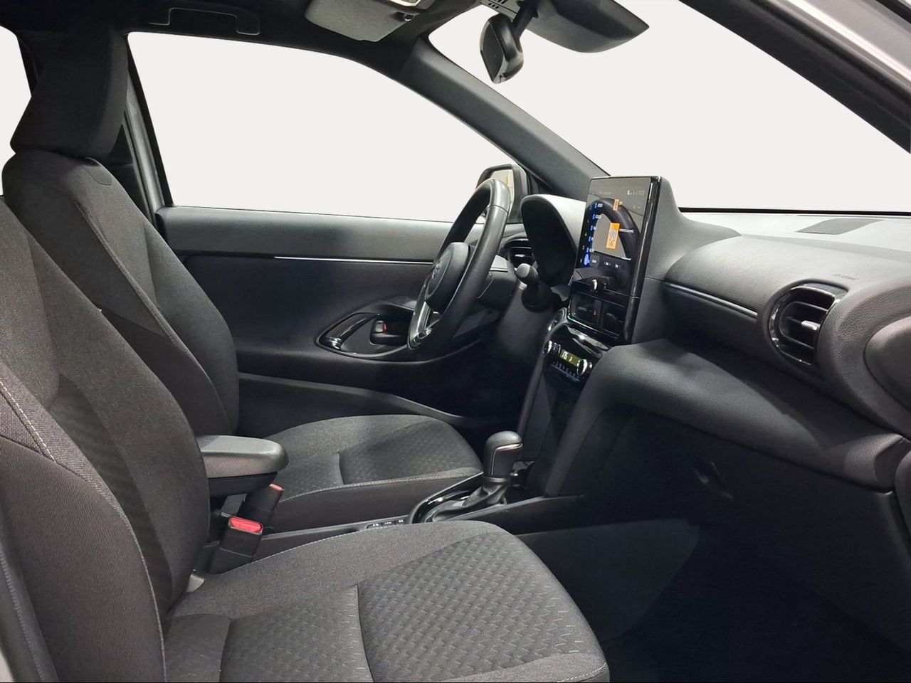 Toyota Yaris Cross 1.5 120H Active Plus  - Foto 7