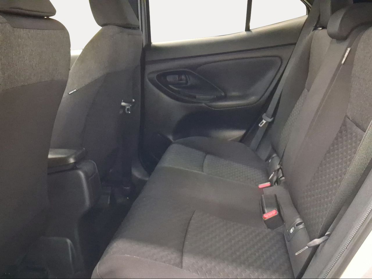 Toyota Yaris Cross 1.5 120H Active Plus  - Foto 12