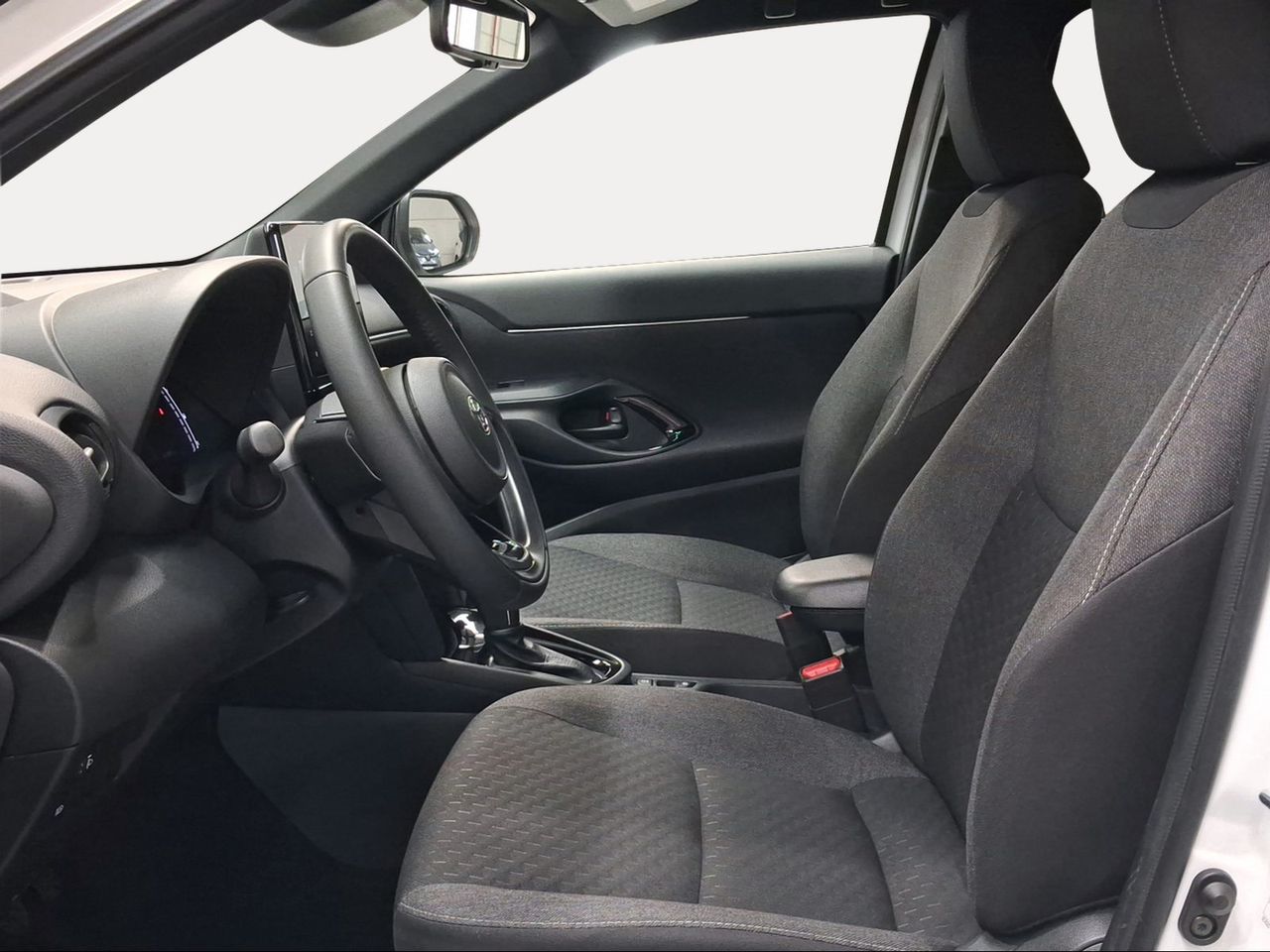 Toyota Yaris Cross 1.5 130H Active Plus  - Foto 13