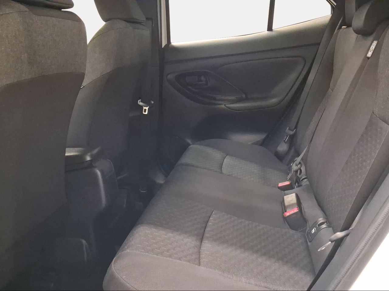 Toyota Yaris Cross 1.5 130H Active Plus  - Foto 12