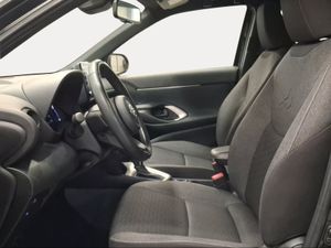Toyota Yaris Cross 1.5 120H Active Tech  - Foto 13