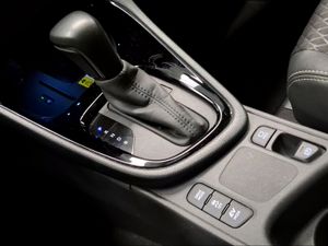 Toyota Yaris 1.5 120H Style Plus  - Foto 23