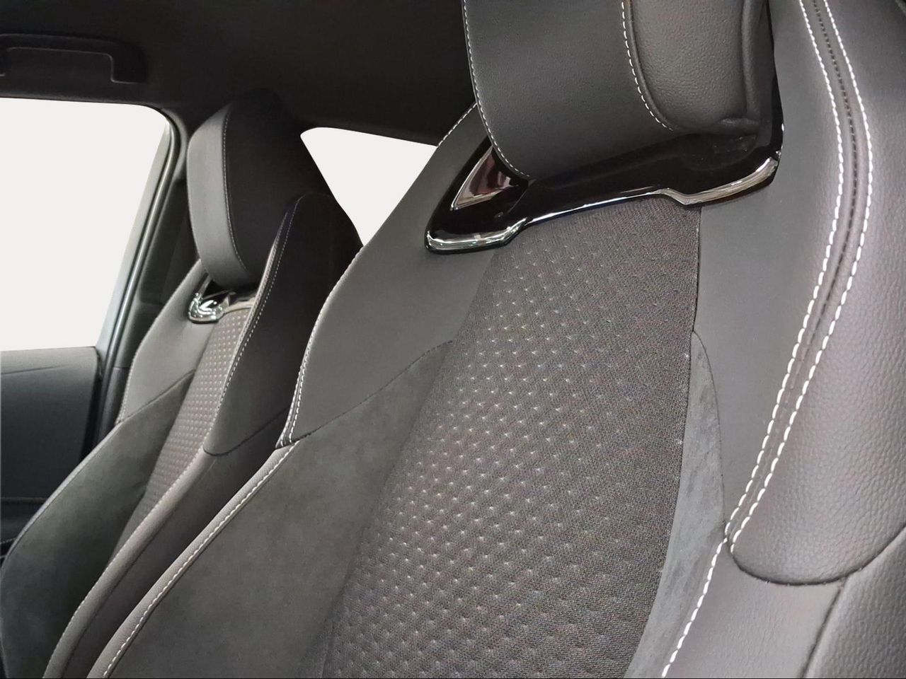 Toyota Corolla 140H Style Plus  - Foto 25