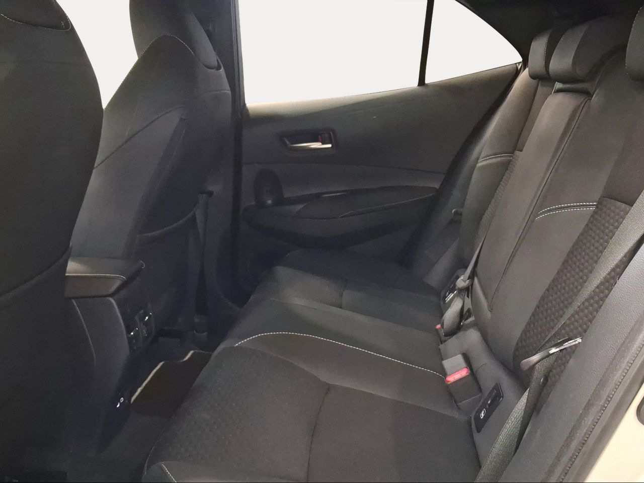 Toyota Corolla 140H Style Plus  - Foto 12