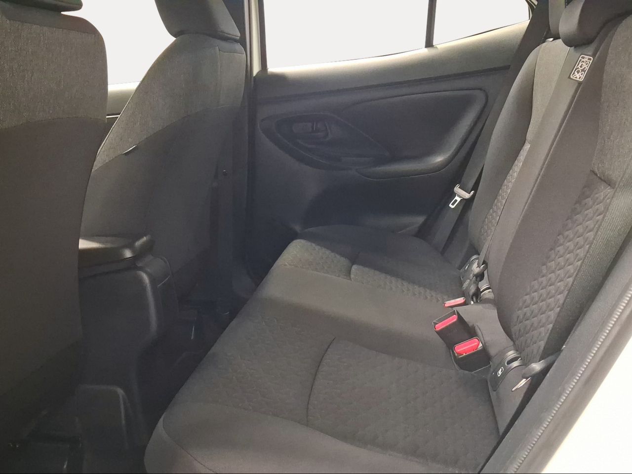 Toyota Yaris Cross 1.5 120H Active Tech  - Foto 12