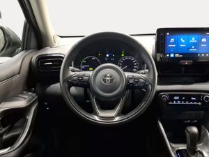 Toyota Yaris 1.5 120H Active Plus  - Foto 10