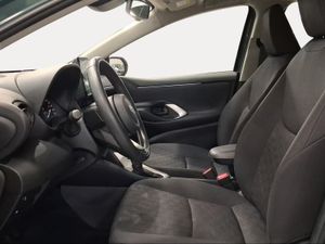 Toyota Yaris 1.5 120H Active Plus  - Foto 13