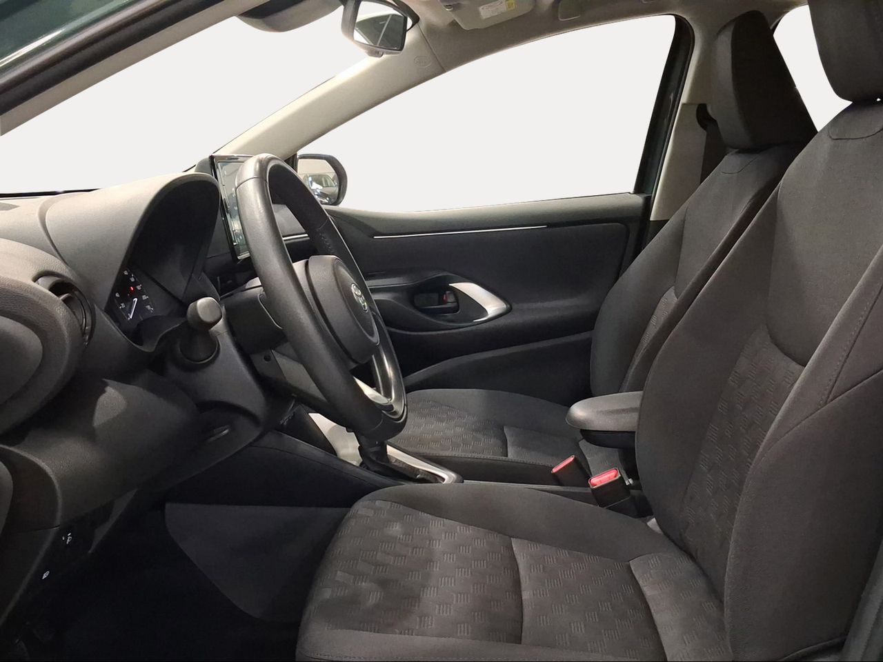 Toyota Yaris 1.5 120H Active Plus  - Foto 13