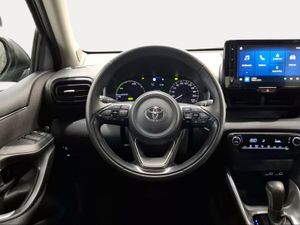 Toyota Yaris 1.5 120H Active Plus  - Foto 10