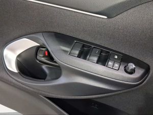 Toyota Yaris 1.5 120H Active Plus  - Foto 23