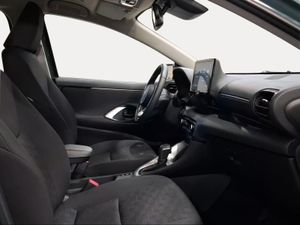 Toyota Yaris 1.5 120H Active Plus  - Foto 7