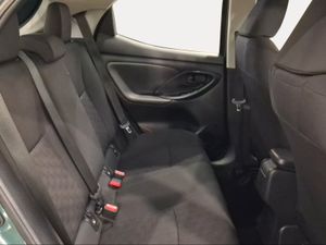Toyota Yaris 1.5 120H Active Plus  - Foto 8