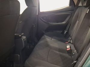 Toyota Yaris 1.5 120H Active Plus  - Foto 12