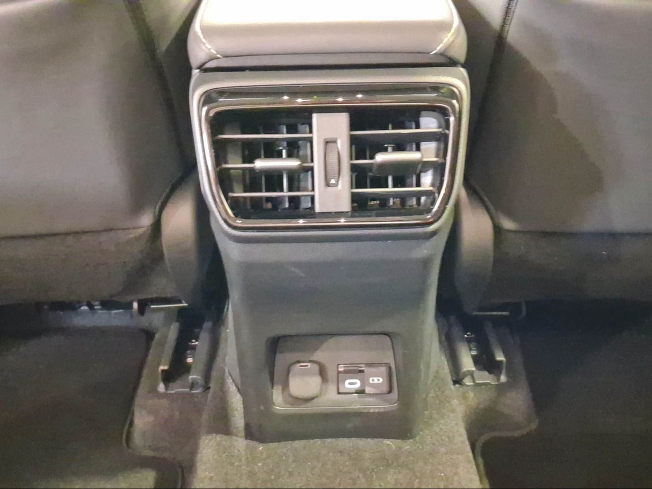 Lexus NX 350h Business City 2WD  - Foto 17