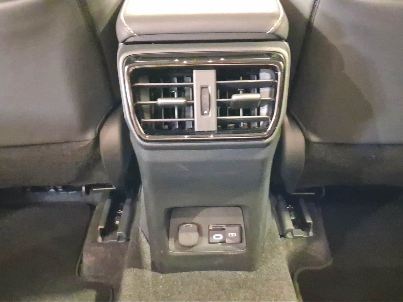 Lexus NX 350h Business City 2WD  - Foto 18