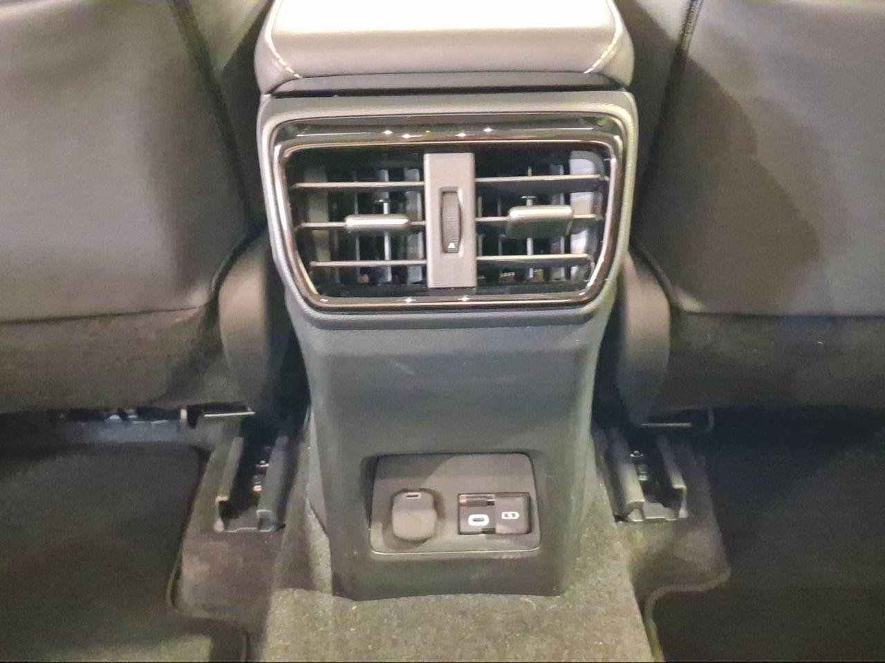 Lexus NX 350h Business City 2WD  - Foto 18