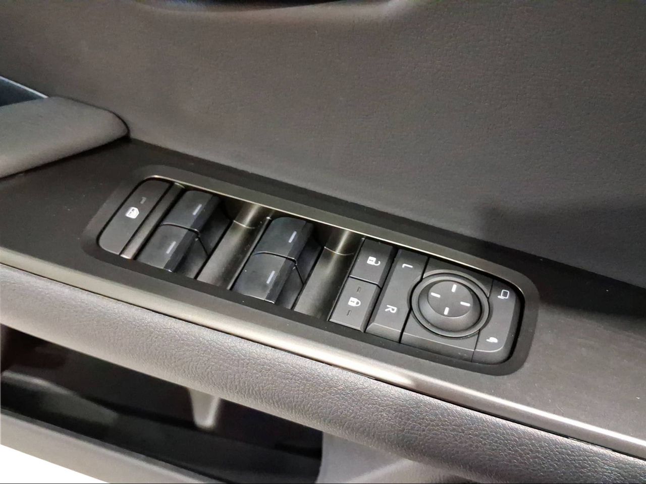 Lexus UX 2.0 300h UX Plus  - Foto 16