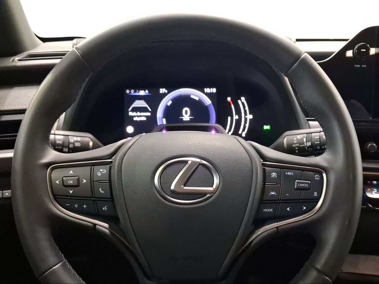 Lexus UX 2.0 300h UX Plus  - Foto 15