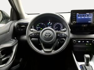 Toyota Yaris 1.5 120H Business Plus  - Foto 10