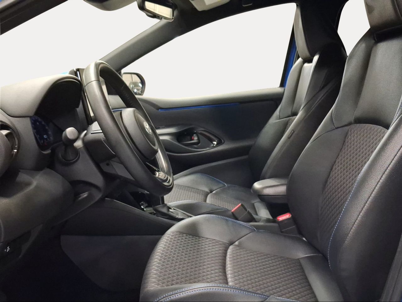 Toyota Yaris 1.5 130H Premiere Edition  - Foto 13