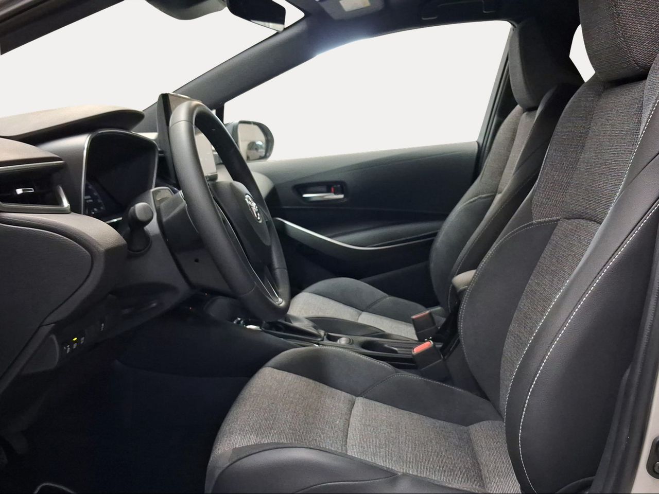 Toyota Corolla 140H Style Touring Sport  - Foto 13