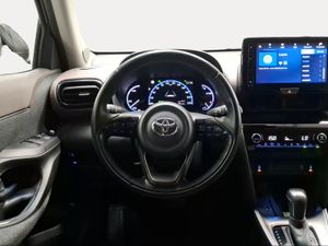 Toyota Yaris Cross 1.5 120H Style Bi-Tono  - Foto 10