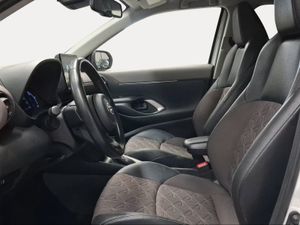 Toyota Yaris Cross 1.5 120H Style Bi-Tono  - Foto 13