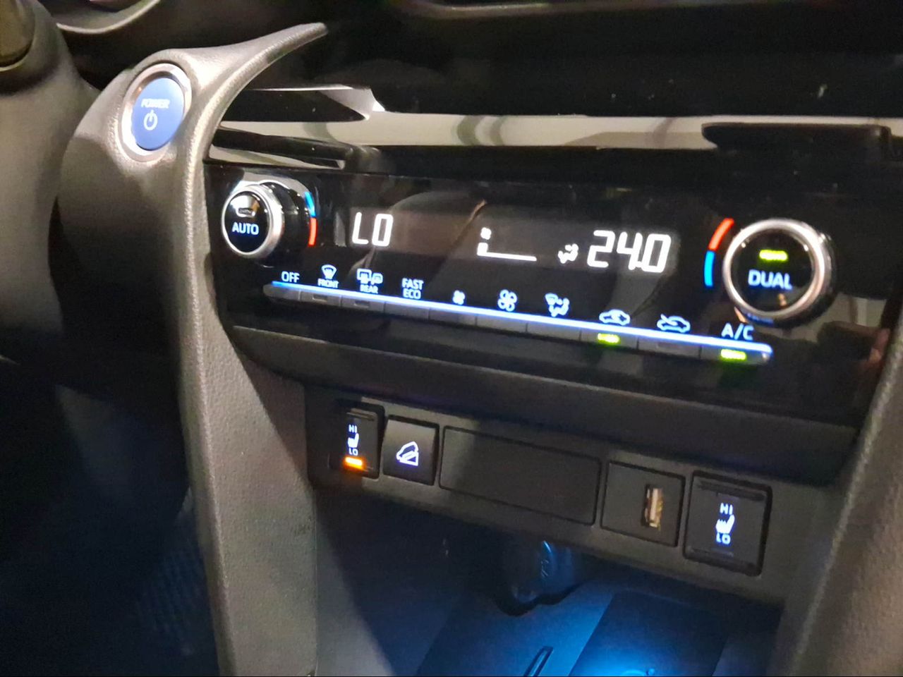 Toyota Yaris Cross 1.5 120H Premiere Edition  - Foto 22